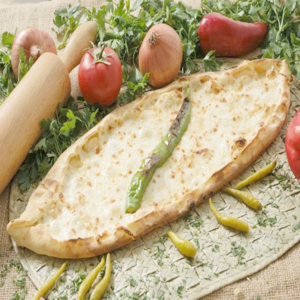 Kaşarlı Pide