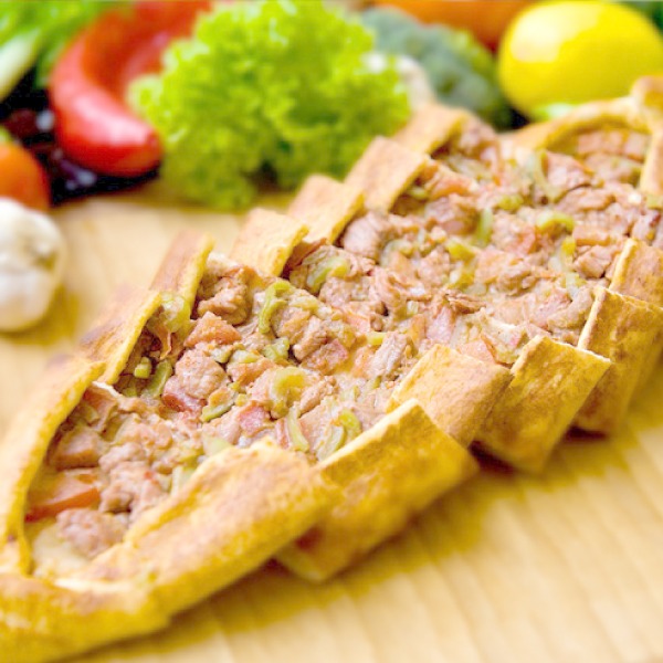 Kuşbaşılı Pide